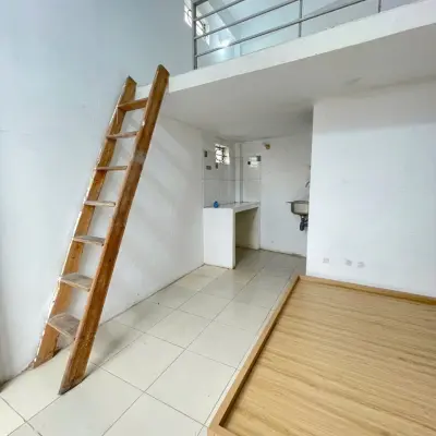 Phòng trọ khép kín, có gác xép, nội thất cơ bản