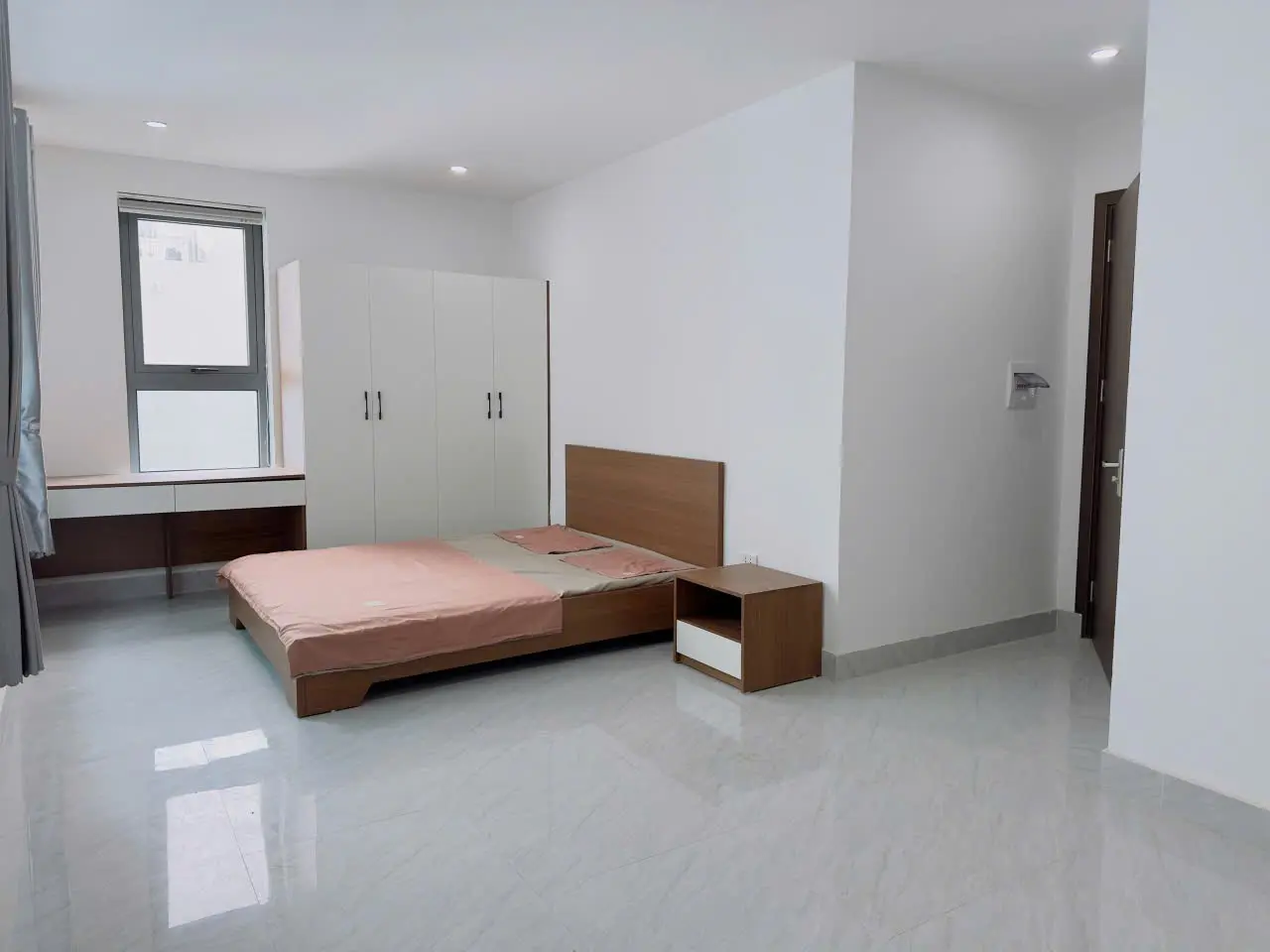 P303 - Căn hộ Studio mới đầy đủ nội thất